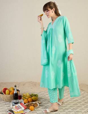 Blue printed pure cotton kurta trouser dupatta set 1