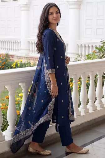 Blue embroidered silk blend kurta trouser dupatta set