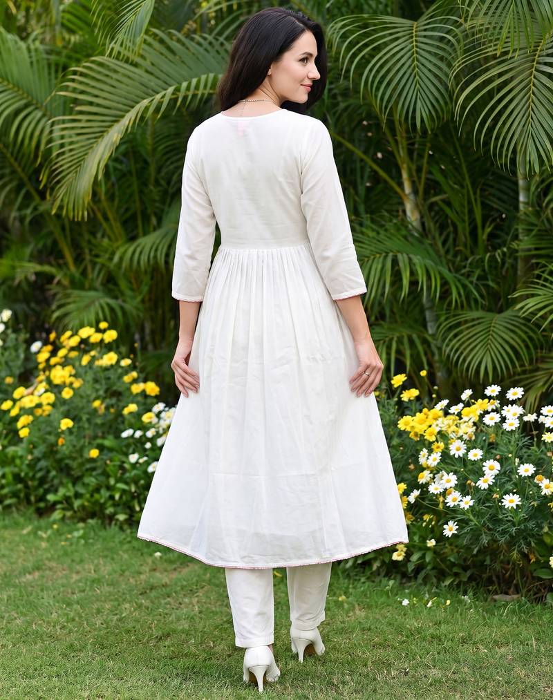 Off white embroidered pure cotton kurta trouser dupatta set