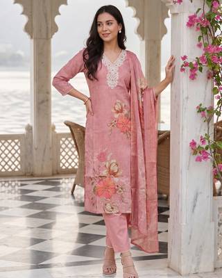 Pink embroidered linen kurta trouser dupatta set 4