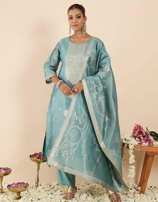 Blue woven design silk blend kurta trouser dupatta set 4