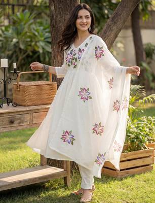 Off white printed pure cotton kurta trouser dupatta set 1