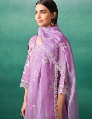 Lavender embroidered silk blend kurta trouser dupatta set 1