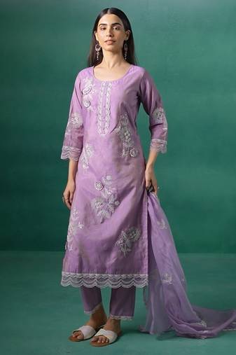 Lavender embroidered silk blend kurta trouser dupatta set