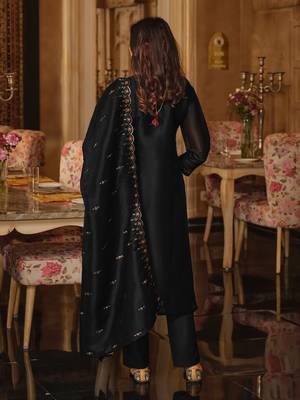 Black embroidered silk blend kurta trouser dupatta set 2