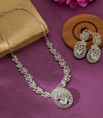 Sleek metallic silver color american diamond necklace set designed for formal partywear