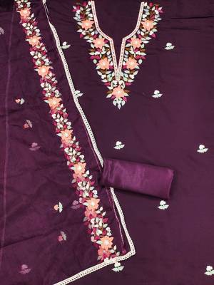 Women Embroidered Unstitched Dress Material 3
