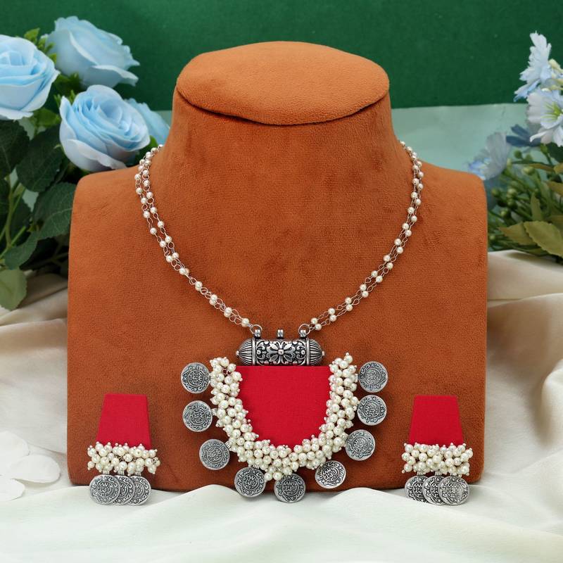 Vibrant passion red color handcraft necklace set specially tailored for festive celebrations