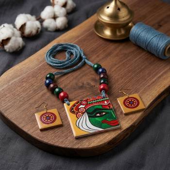 Colorfully carved multi color wooden handcraft necklace set specially made for festivals 1