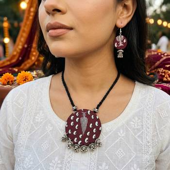 Boho style multi color fabric handcraft necklace set designed for modern outfits 1
