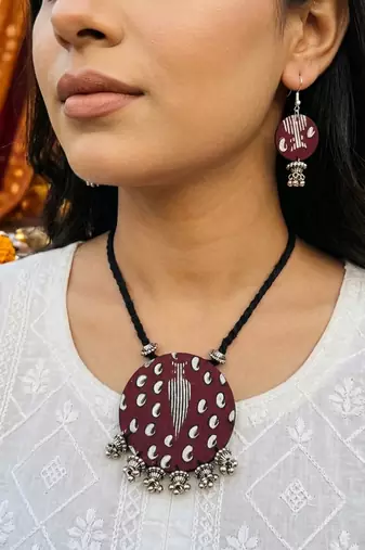 Boho style multi color fabric handcraft necklace set designed for modern outfits