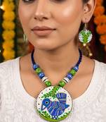 Ocean royal blue color wooden handcraft necklace set tailored for casual outfits