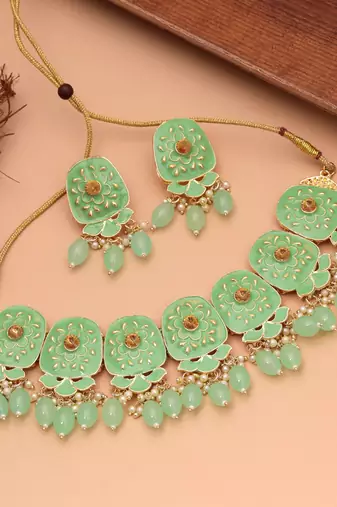 Refreshing pastel light green color meenakari necklace set suitable for spring gatherings