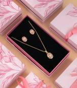 Pretty pastel peach color fashion chain pendant with earring set for girls wear