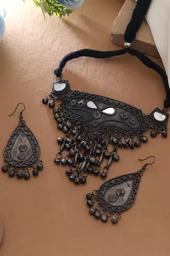 Exquisite polish silver color oxidised necklace set designed for elegant evening wear