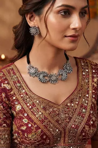 Adorable cute floral silver color oxidised necklace set styled for young girls