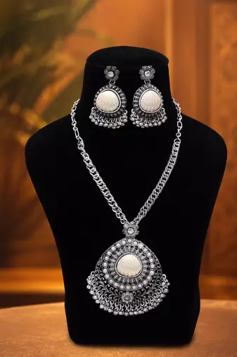 Fine polish silver color oxidised necklace set tailored for evening festive functions