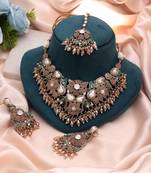 Radiant sheen gold color turkish kundan necklace set suitable for wedding outfits