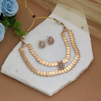 Timeless diamond white color matte gold necklace set with elegant stud earrings 2