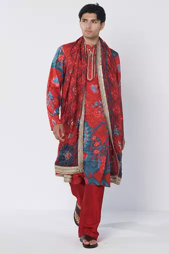 Tabasco red floral printed crepe kurta pant with dupatta stole