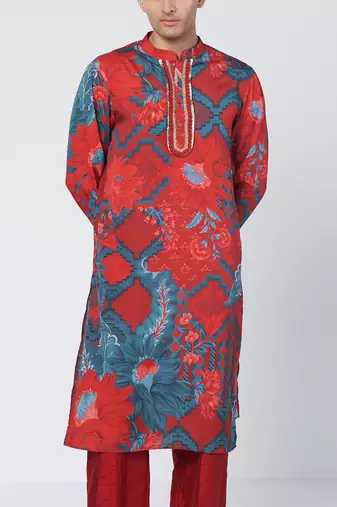 Tabasco red floral printed crepe kurta pant with dupatta stole