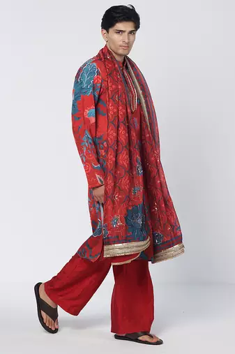 Tabasco red floral printed crepe kurta pant with dupatta stole
