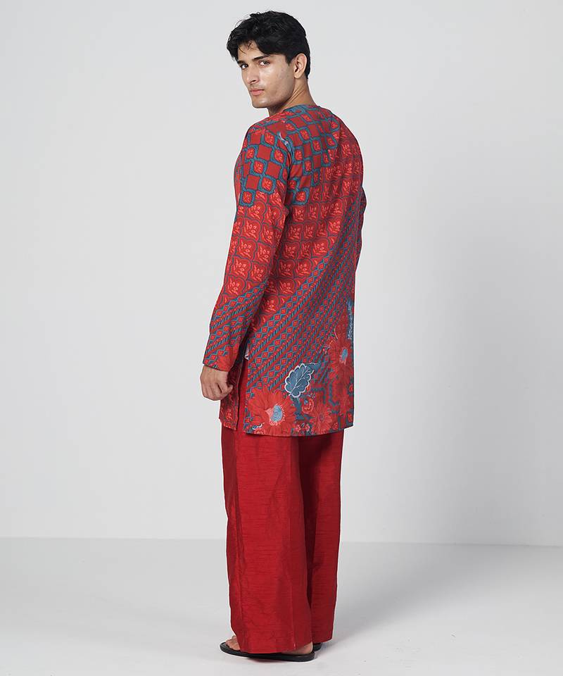 Tabasco red printed crepe and dupion silk kurta pant set