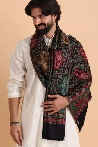 Paisley woven design shawl