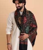 Paisley woven design shawl