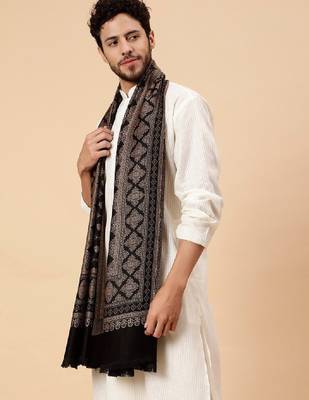 Geometric woven design acrylic & woollen shawl 3