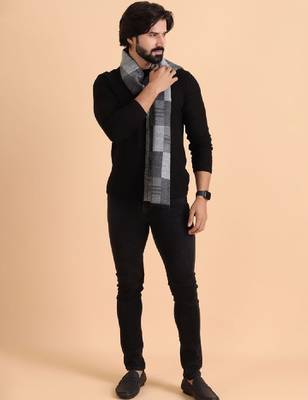 Men patterned reversible woolen muffler 3