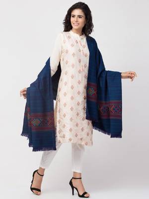 Women blue solid woven design shawl 3