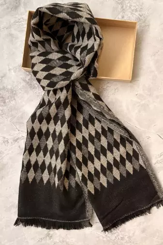 Men patterned acrylic mufflers