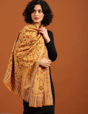 Women ethnic kashmiri kani design shawl with fringed border 4