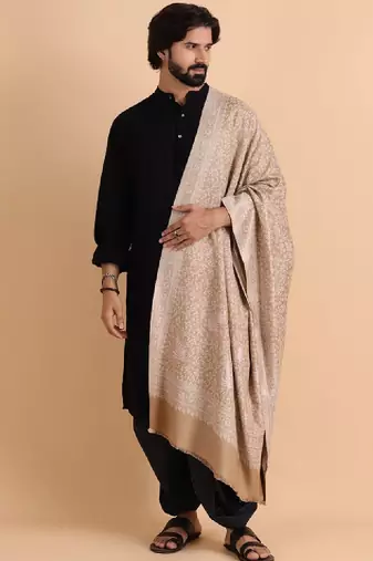 Paisley woven design shawl