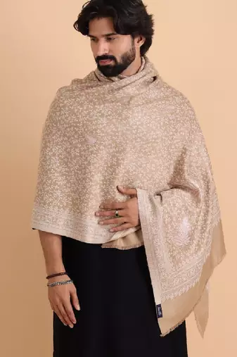 Paisley woven design shawl