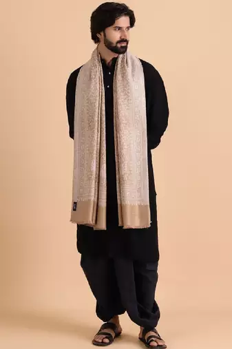 Paisley woven design shawl