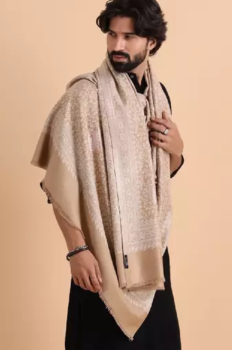 Paisley woven design shawl