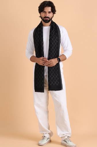 Men patterned acrylic mufflers
