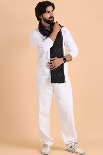Men patterned acrylic mufflers