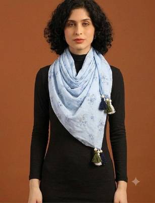 Women printed scarf 3