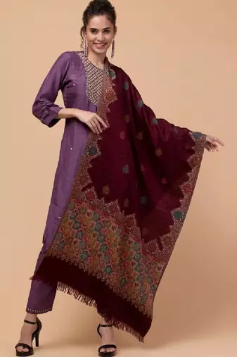 Women ethnic motifs woven design shawl