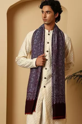 Paisley woven design shawl
