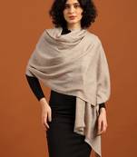 Women fringed stole
