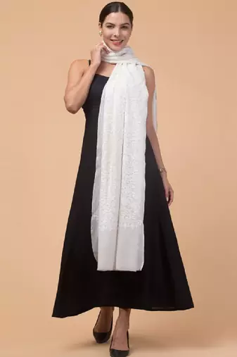 Women jaal embroidered pure wool shawl