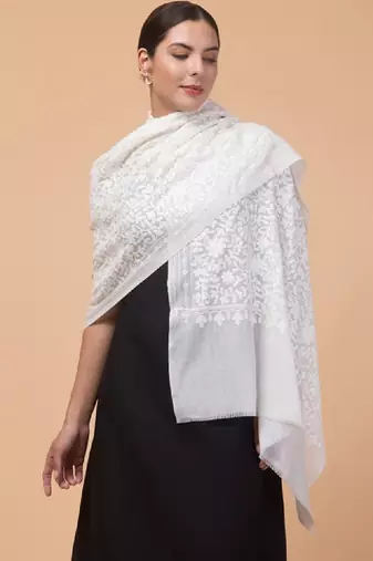 Women jaal embroidered pure wool shawl