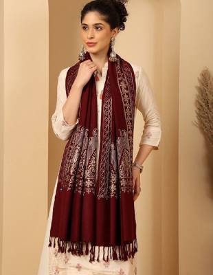 Women embroidered tasselled stole 2
