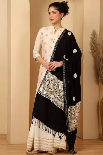 Floral embroidered woolen shawl