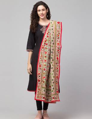 Floral embroidered dupatta with phulkari 4
