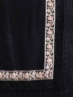 Floral embroidered woollen shawl 2
